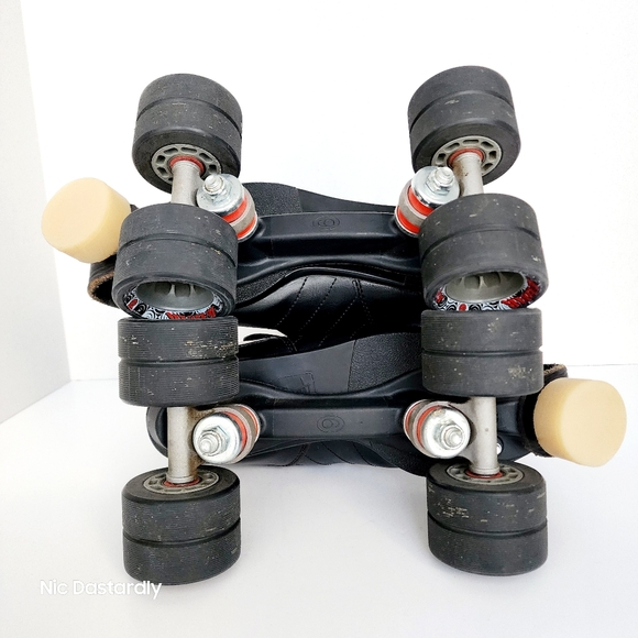 Riedell R3 Cayman Roller Skates | Unisex Size 7 - Picture 9 of 15